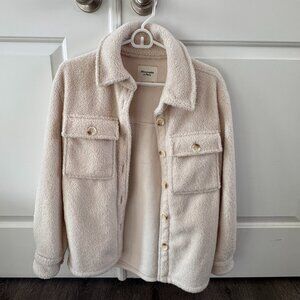 Elegant Cream Abercrombie Sherpa Shirt Jacket